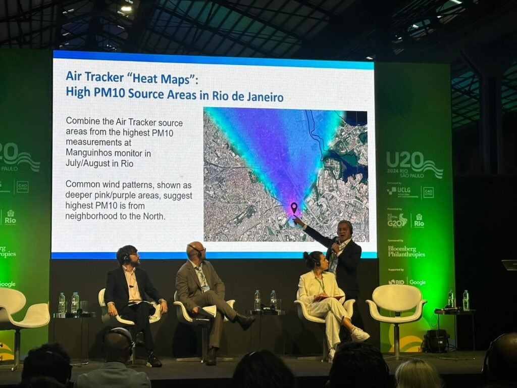 EDF's Sergio Sánchez unveils Air Tracker for Rio de Janeiro at the U20 Mayors Summit in Rio de Janeiro on November 15, 2024.